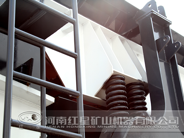 時產超150噸石英石移動破碎站