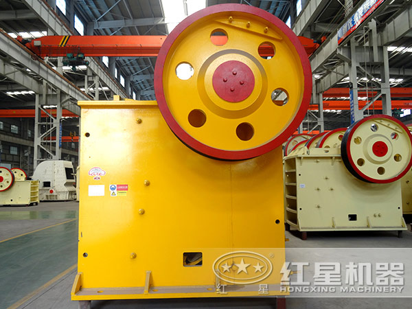 麥飯石破碎機(jī)