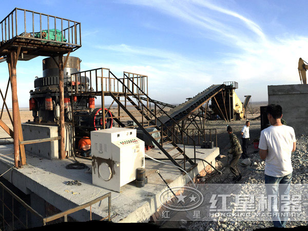 石灰石復合型圓錐破碎機工作現場
