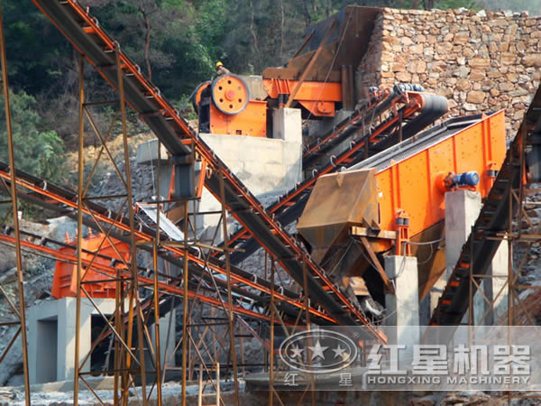 粉砂巖破碎生產線現場