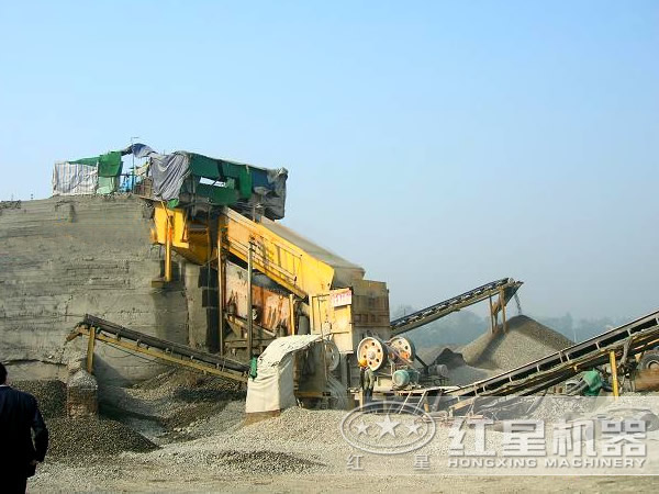 細碧巖破碎生產線現場