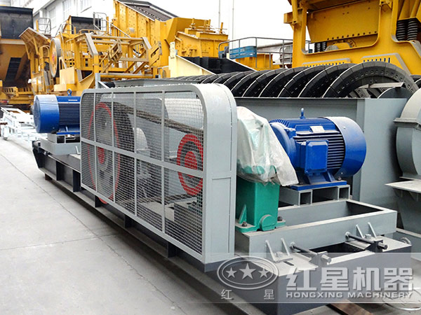 鋇長石對輥破碎機注意保養(yǎng)