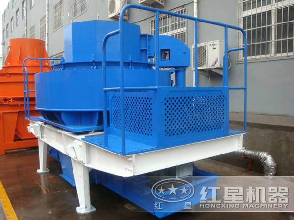 鵝卵石制砂機側面圖