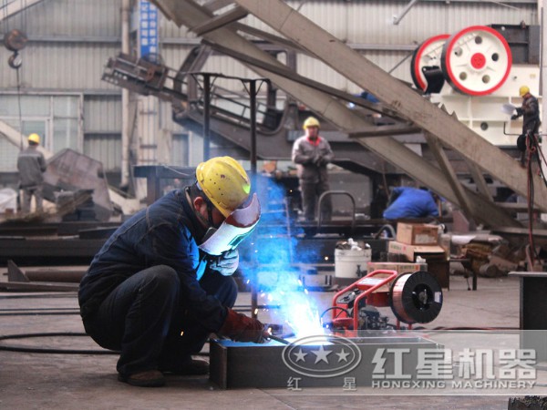 1215顎式破碎機制造圖