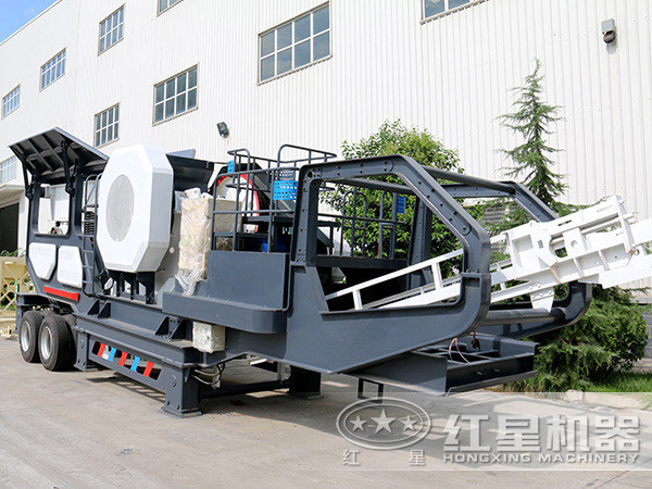 移動式破碎機側(cè)面圖