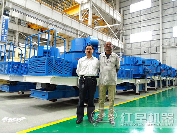 沖擊式破碎機(jī)車間