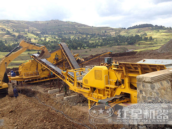 紅星1100tph建筑垃圾移動(dòng)破碎站現(xiàn)場(chǎng)